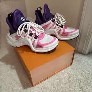 Louis Vuitton limited edition. Pink and purple archlights. Sporty sneakers